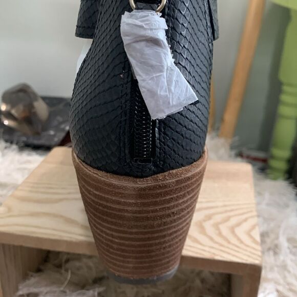 Dr. Scholl's Shoes Women's Long Island Ankle Straps Black Sandal Size 10 Medium - Picture 11 of 17